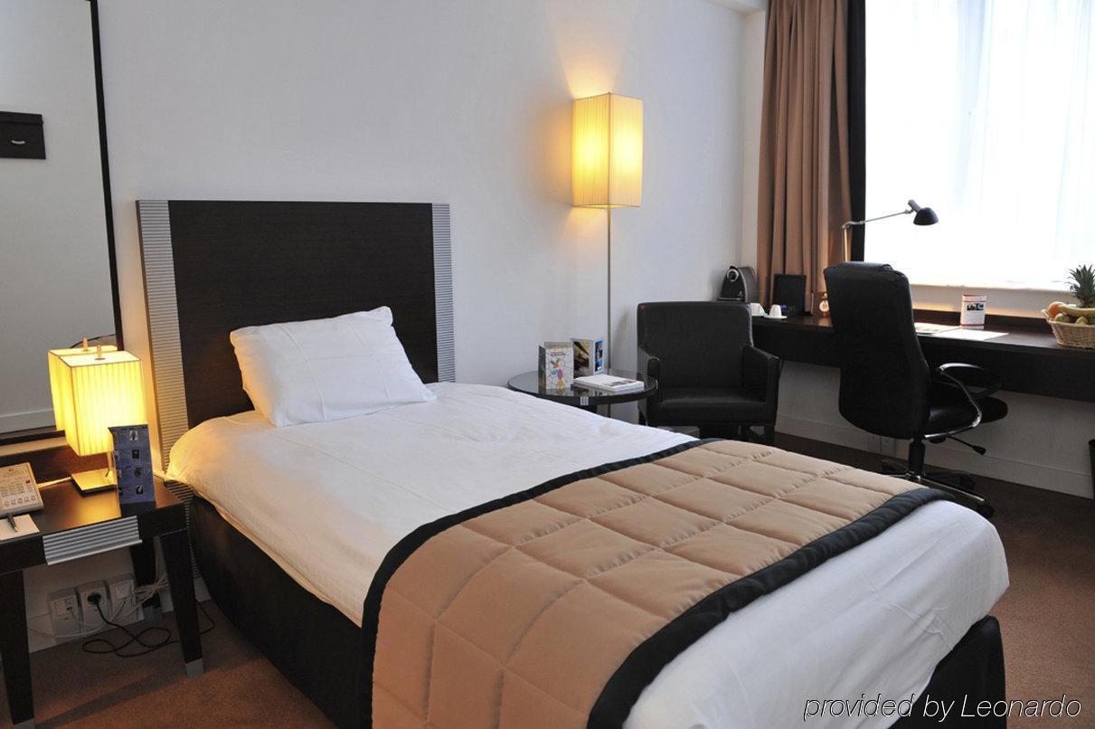 Progress Hotel Saint-Josse-ten-Noode Стая снимка